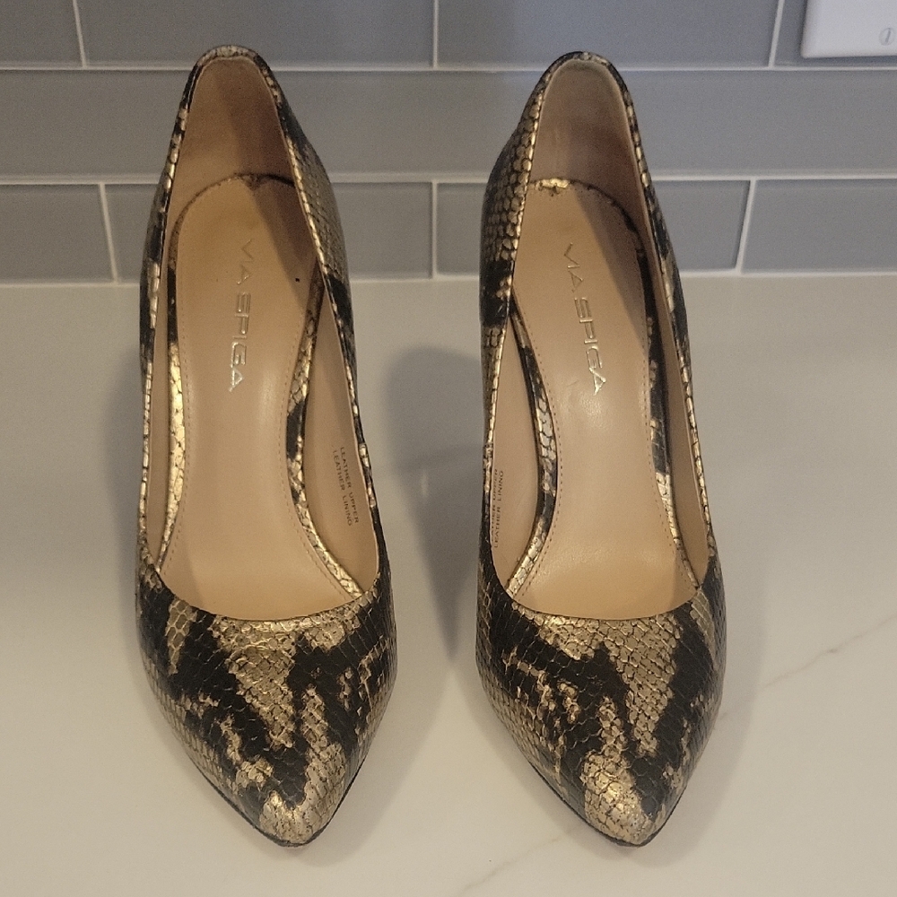 Via Spiga Gold and Black Patterned - Picture 2 of 9